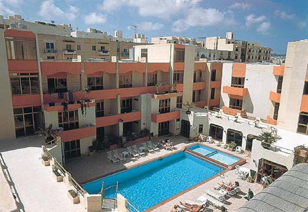 Clover Holiday Complex Qawra Zewnętrze zdjęcie